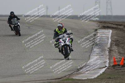 media/Nov-29-2025-TrackDaz (Sat) [[10ae2d9bce]]/C Group/Session 3 (Outside Grapevine)/